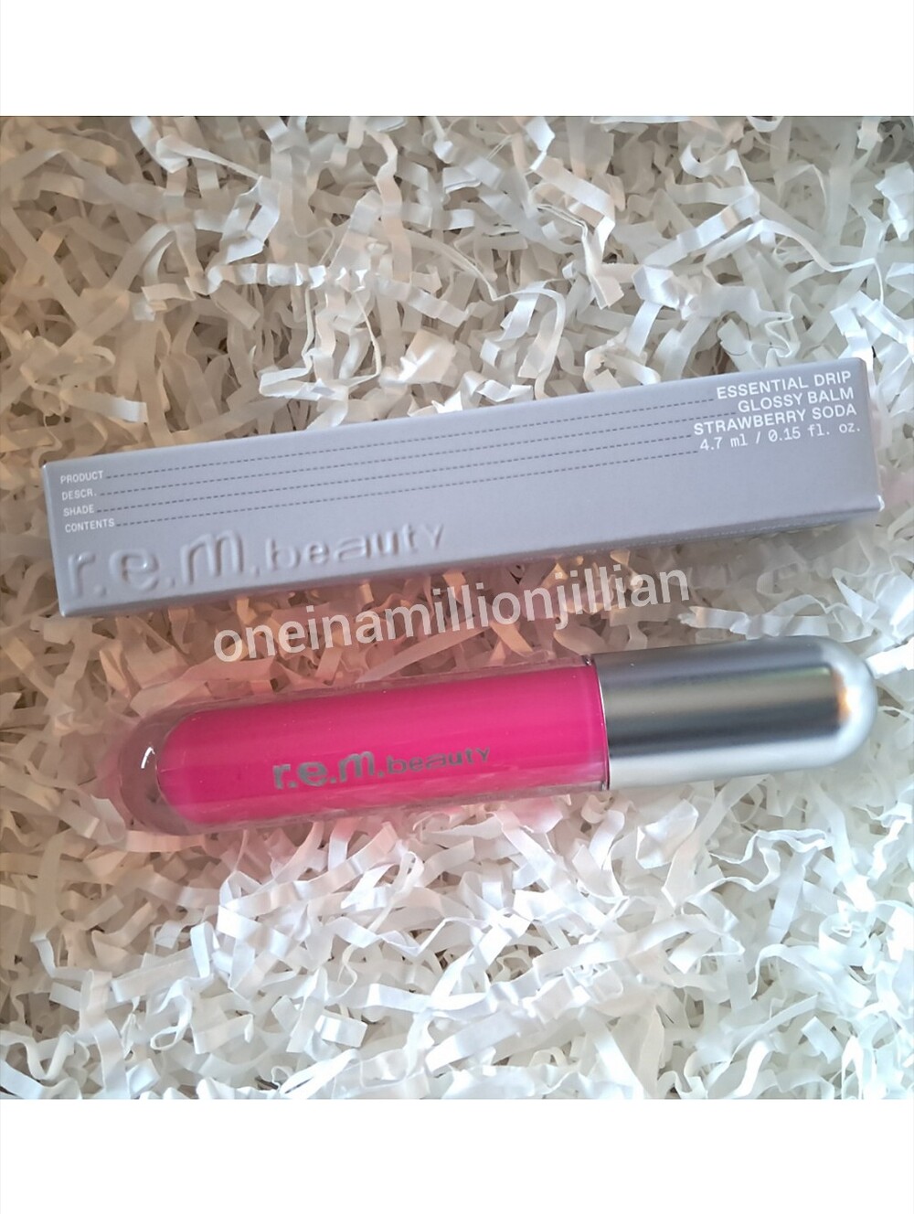 R.E.M Beauty Essential Drip Glossy Balm Lip Treatment - Strawberry Soda